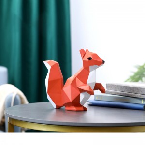 2023 Exquisite geometric squirrel fun deposit box children’s resin gifts weird and wacky creative ornaments high-grade wholesale