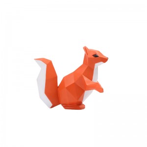 2023 Exquisite geometric squirrel fun deposit box children’s resin gifts weird and wacky creative ornaments high-grade wholesale
