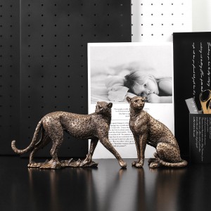 2023 Original manufacturer European vintage leopard crafts ornament animal home living room entrance office cabinet decoration