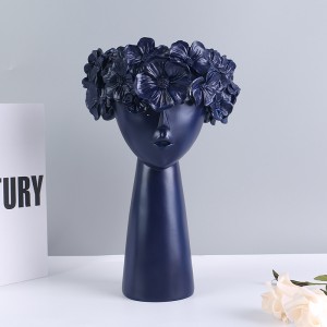 2023 Wholesale Resin crafts girl sculpture Scandinavian home decoration creative vase ornament girl desktop furnishings