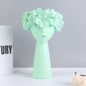 2023 Wholesale Resin crafts girl sculpture Scandinavian home decoration creative vase ornament girl desktop furnishings