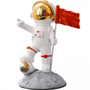 2023 Light Luxury Plating Spaceman Resin Craft Decoration Modern Design Bear Astronaut Craft Ornament