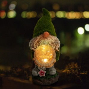 2020 Garden decor magnesia artificial moss finished polyresin Gnomes sculpture, resin yoga dwarf statue with solar light