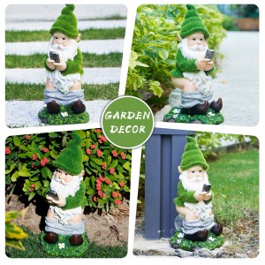 Garden Decoration Solar Light Flocked Artificial Moss Resin Statue with Sitting on a Glass and Looking at the Phone