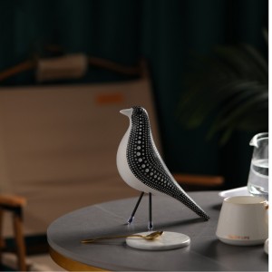 2023 Scandinavian Modern Home Decor Polka Dot Bird Resin Desktop Decorations