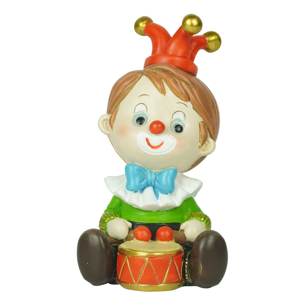 Wholesale playing drum polyresin joker craft, mini tabletop resin clown figurine for home decor
