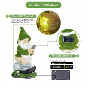 Garden Decoration Solar Light Flocked Artificial Moss Resin Statue with Sitting on a Glass and Looking at the Phone