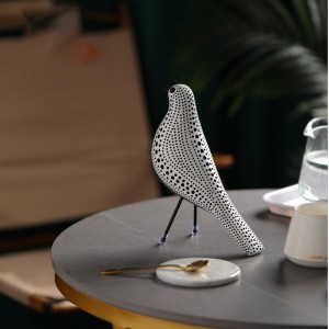 2023 Scandinavian Modern Home Decor Polka Dot Bird Resin Desktop Decorations