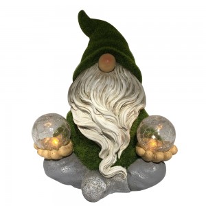 New arrive Garden magnesia artificial moss finished polyresin Gnomes sculpture, resin yoga dwarf statue with solar light