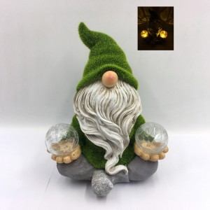 New arrive Garden magnesia artificial moss finished polyresin Gnomes sculpture, resin yoga dwarf statue with solar light