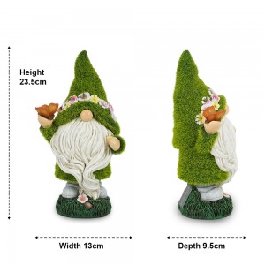 Customized wholesale artificial moss finished polyresin gnome statue with solar light