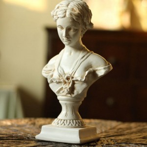 2023 American countryside vintage decorative ornaments Venus maiden head TV cabinet resin decorations living room furnishings