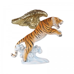 2023 Tiger ornaments resin crafts new Chinese creative home decoration office gift New Year of the Tiger gift